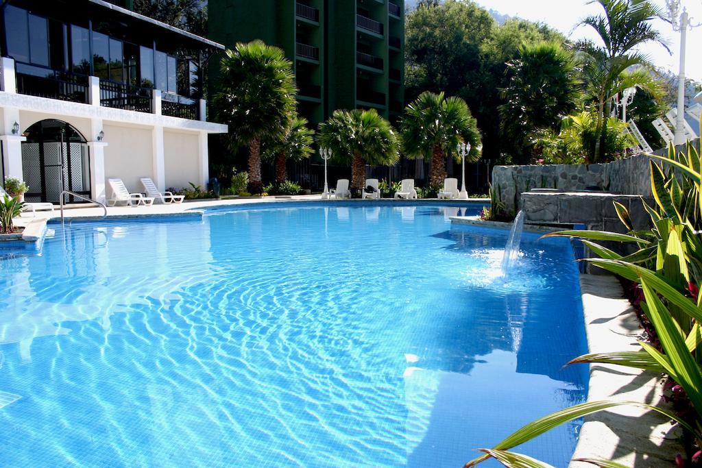 Hotel La Riviera De Atitlan Панахачель Экстерьер фото